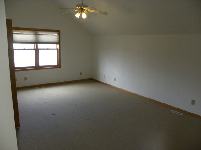 725 Burnside Ct, Aurora, IL 60504 photo 9