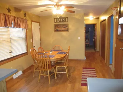 32 Trinity Pl, Spring Valley, IL 61362 photo 7