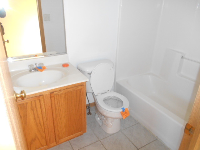 417 Andrea Ct, Harvard, IL 60033 photo 7