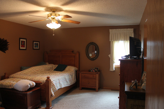 740 27th St, Peru, IL 61354 photo 9