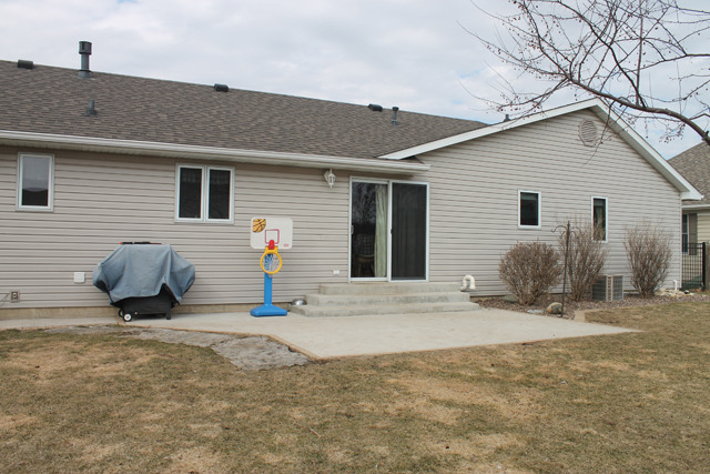 740 27th St, Peru, IL 61354 photo 12