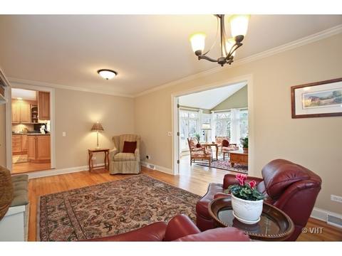 26 W280 Menomini Dr, Wheaton, IL 60189 photo 11