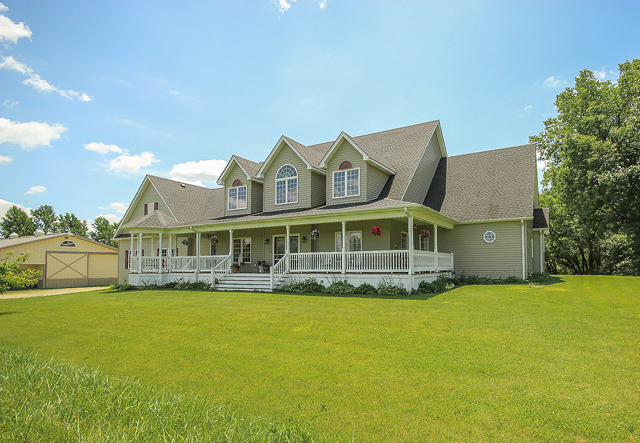 17803 Streit Rd, Harvard, IL 60033 photo 1
