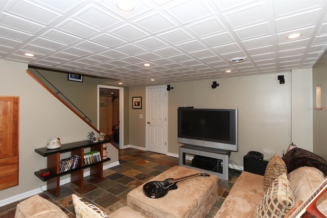 1520 Derby Ln, Bartlett, IL 60103 photo 12