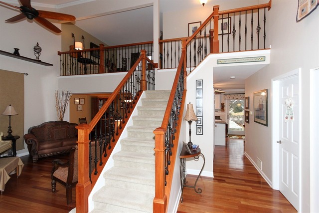 1520 Derby Ln, Bartlett, IL 60103 photo 2