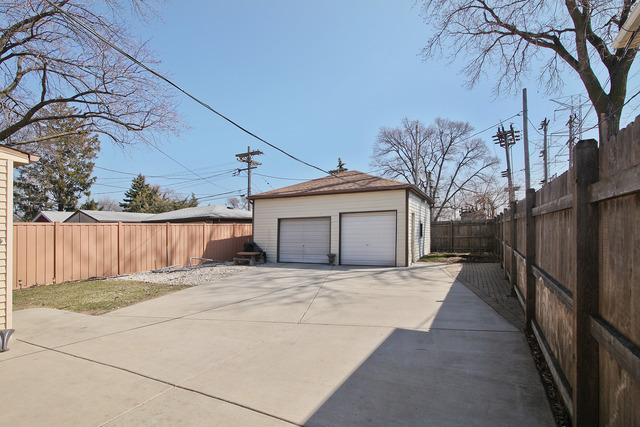 4619 Grove Ave, Berwyn, IL 60402 photo 1