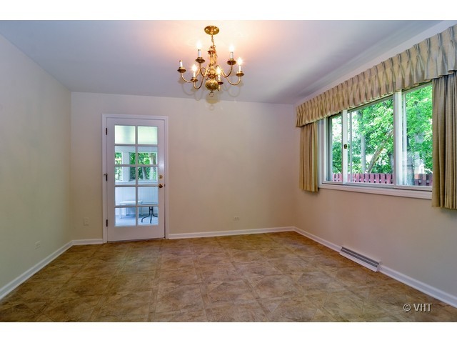 1205 Arbor Vitae Rd, Deerfield, IL 60015 photo 5