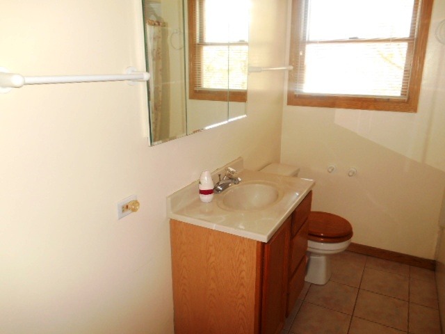 151 W Memory Ln, Addison, IL 60101 photo 7