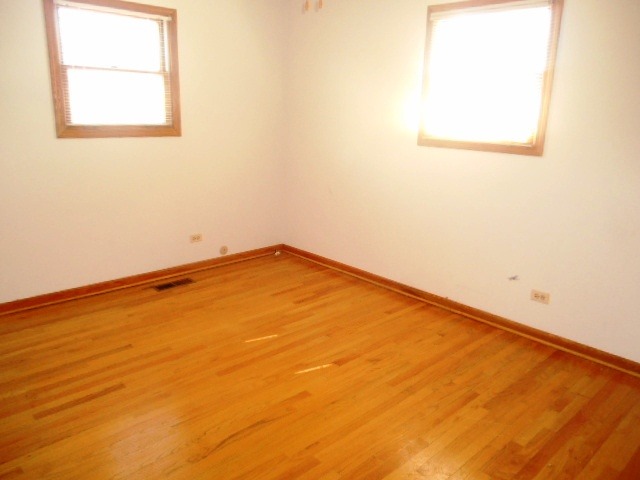 151 W Memory Ln, Addison, IL 60101 photo 4