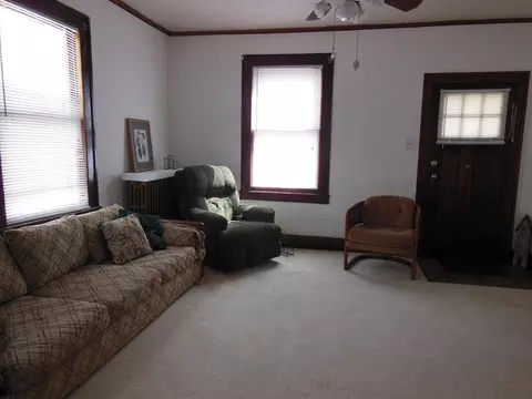 627 11th St, Peru, IL 61354 photo 7