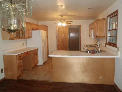391 10th St, Mazon, IL 60444 photo 2