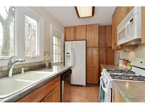 1059 Osterman Ave, Deerfield, IL 60015 photo 4