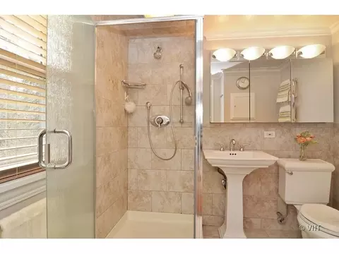 1059 Osterman Ave, Deerfield, IL 60015 photo 10