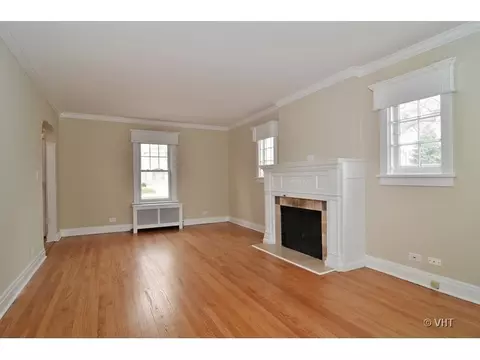1059 Osterman Ave, Deerfield, IL 60015 photo 2