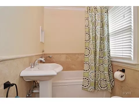 1059 Osterman Ave, Deerfield, IL 60015 photo 12