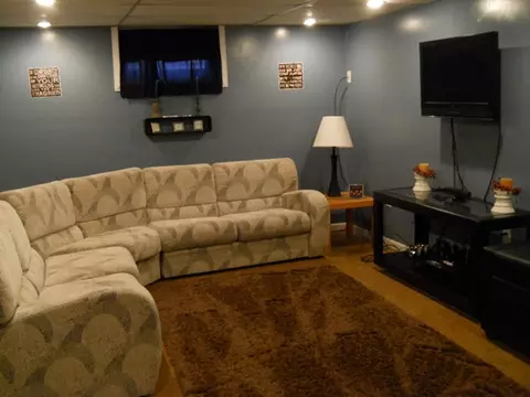 328 W 4th St, Spring Valley, IL 61362 photo 10