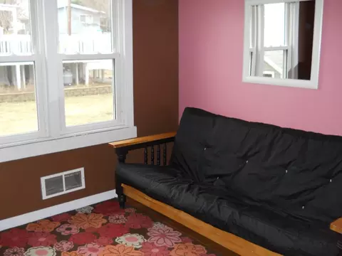 328 W 4th St, Spring Valley, IL 61362 photo 5