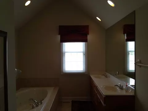 15937 Hometown Dr, Plainfield, IL 60586 photo 12