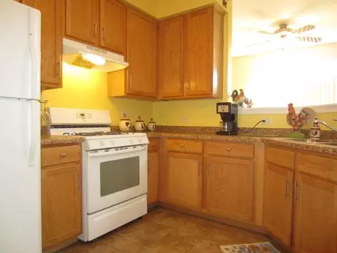 24106 Walnut Cir, Plainfield, IL 60585 photo 6