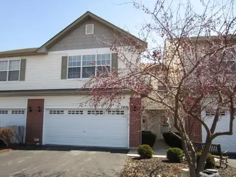 24106 Walnut Cir, Plainfield, IL 60585 photo 1