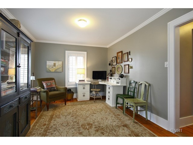607 E Willow Ave, Wheaton, IL 60187 photo 8