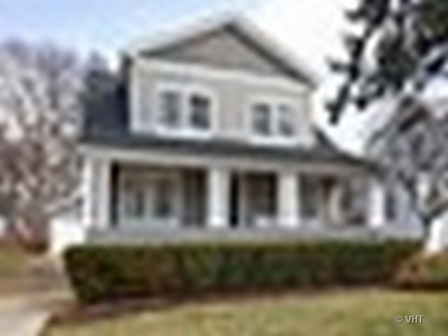 607 E Willow Ave, Wheaton, IL 60187 photo 1