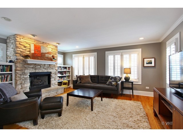 607 E Willow Ave, Wheaton, IL 60187 photo 7