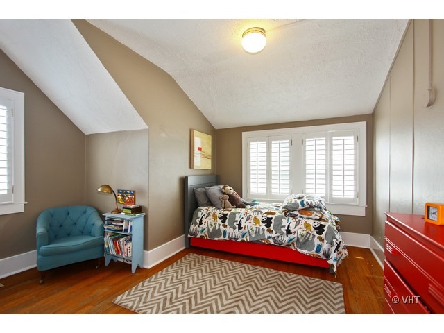 607 E Willow Ave, Wheaton, IL 60187 photo 11