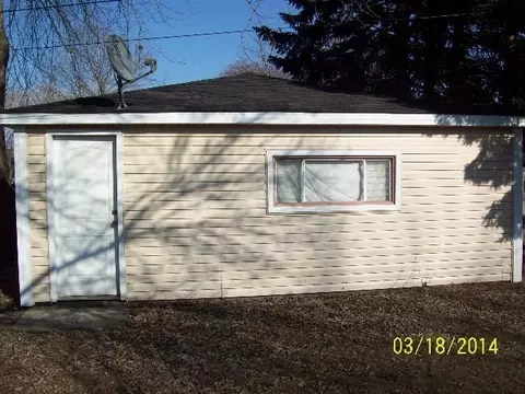 2521 E 142nd St, Burnham, IL 60633 photo 4