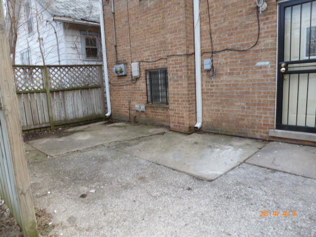 153 E 150th St, Harvey, IL 60426 photo 3