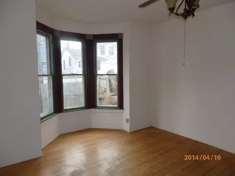 327 North St, Elgin, IL 60120 photo 5