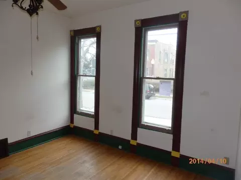 327 North St, Elgin, IL 60120 photo 3