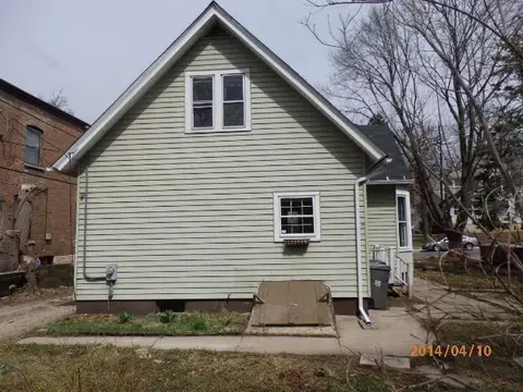 327 North St, Elgin, IL 60120 photo 2