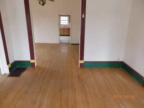 327 North St, Elgin, IL 60120 photo 4