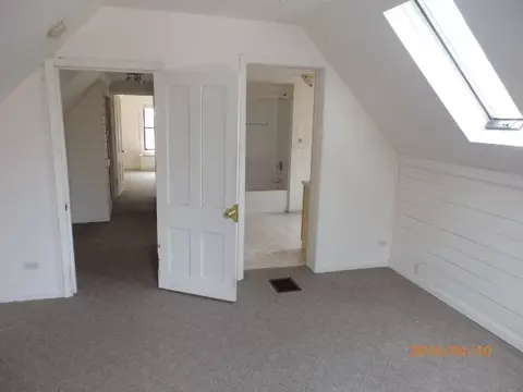327 North St, Elgin, IL 60120 photo 16