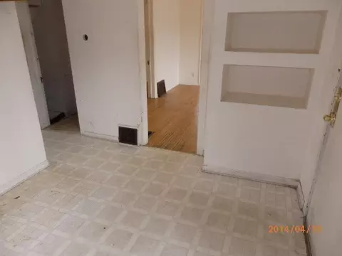 327 North St, Elgin, IL 60120 photo 8