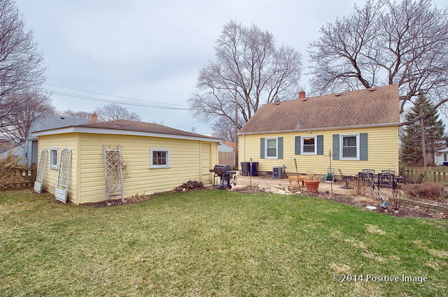 574 Adams St, Elgin, IL 60123 photo 23