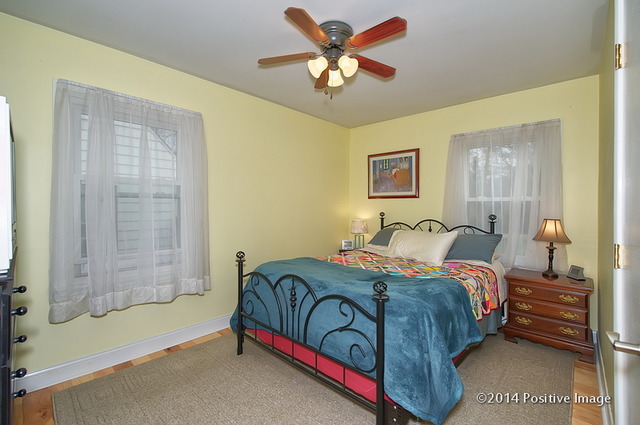 574 Adams St, Elgin, IL 60123 photo 12
