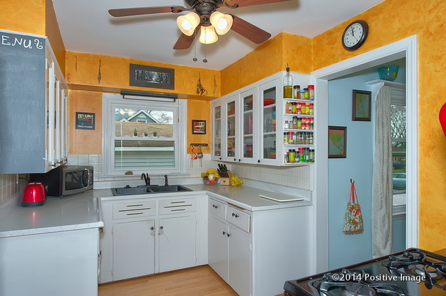 574 Adams St, Elgin, IL 60123 photo 10