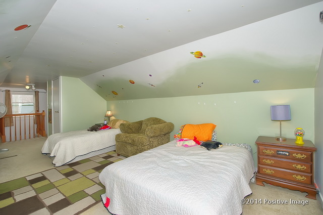 574 Adams St, Elgin, IL 60123 photo 16