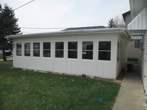 718 10th St, Peru, IL 61354 photo 5