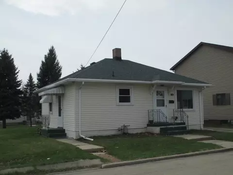 718 10th St, Peru, IL 61354 photo 1