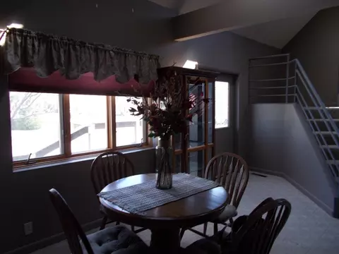 1700 Chicago St, Peru, IL 61354 photo 2