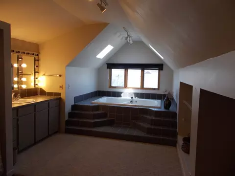 1700 Chicago St, Peru, IL 61354 photo 6