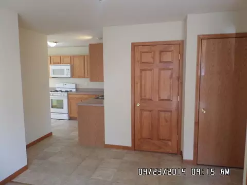 1154 Golf Ct, Dekalb, IL 60115 photo 4