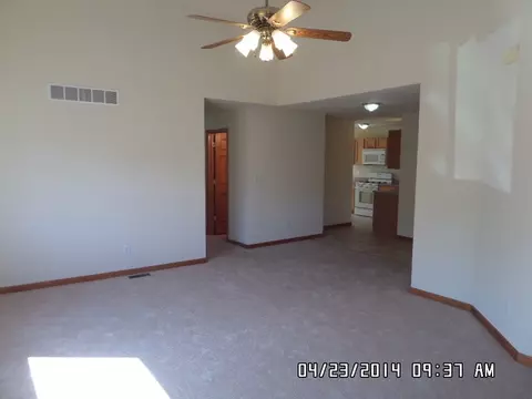 1154 Golf Ct, Dekalb, IL 60115 photo 3