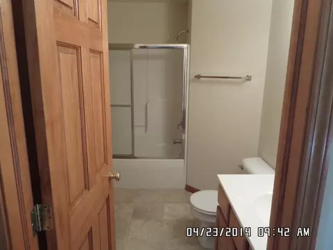 1154 Golf Ct, Dekalb, IL 60115 photo 8