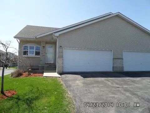 1154 Golf Ct, Dekalb, IL 60115 photo 1