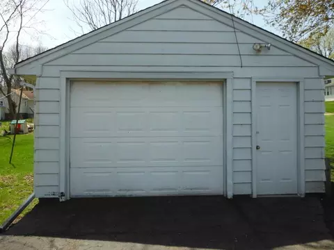 503 E Dakota St, Spring Valley, IL 61362 photo 9