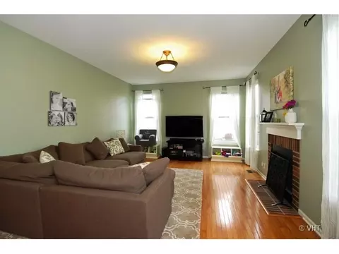 1921 Broadsmore Dr, Algonquin, IL 60102 photo 6